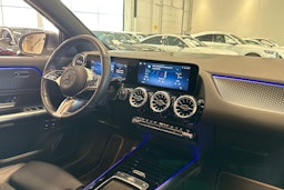 harmaa Mercedes-Benz GLA 2024 kuva 27.