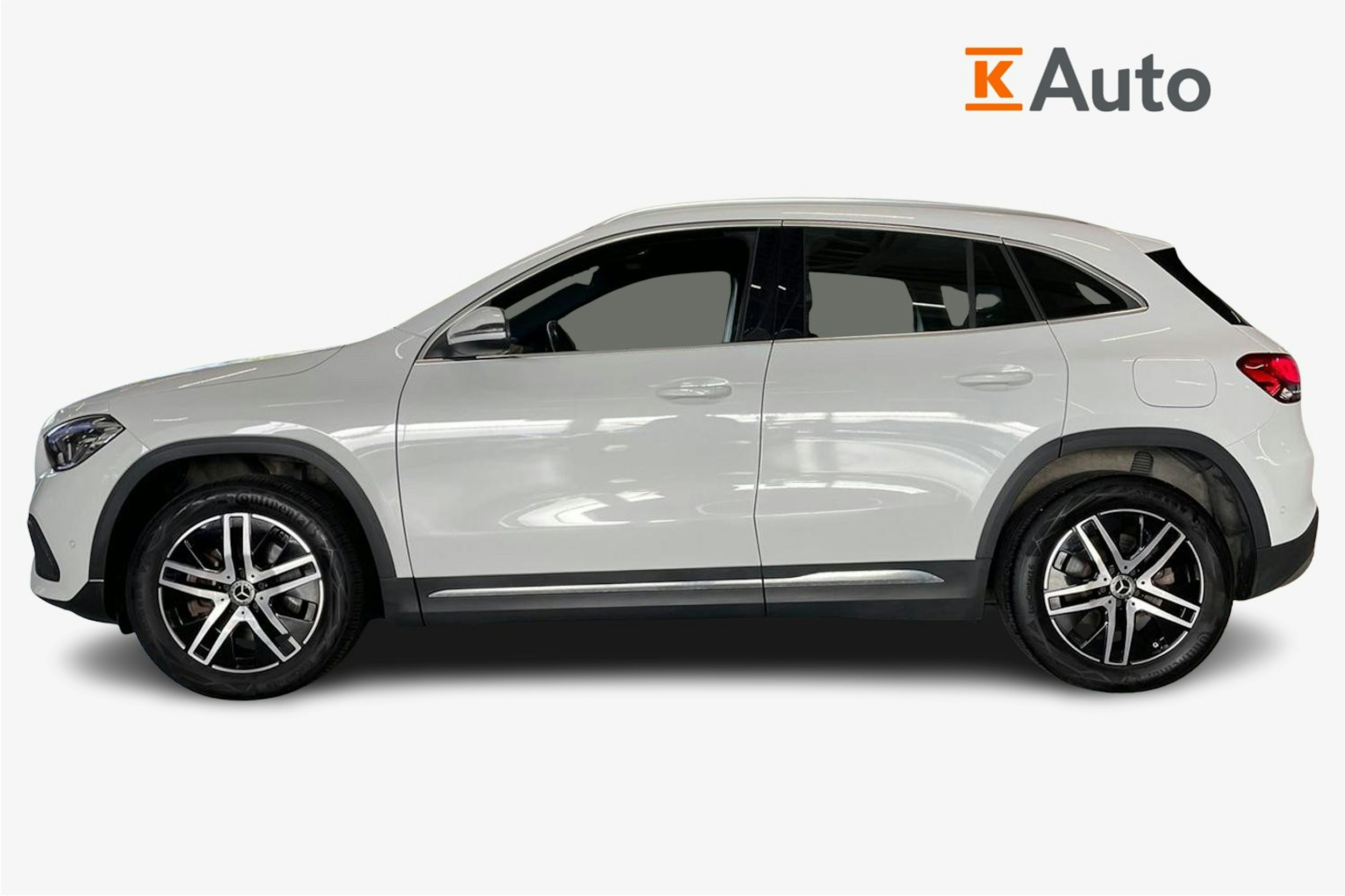 valkoinen Mercedes-Benz GLA 2023 kuva 6.