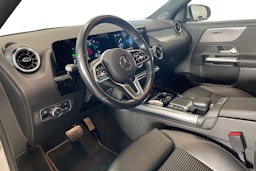 valkoinen Mercedes-Benz GLA 2023 kuva 7.