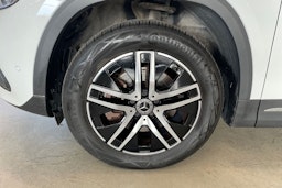 valkoinen Mercedes-Benz GLA 2023 kuva 11.