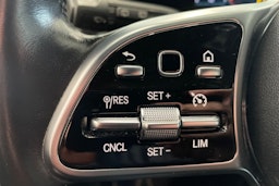 valkoinen Mercedes-Benz GLA 2023 kuva 18.