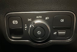 valkoinen Mercedes-Benz GLA 2023 kuva 20.