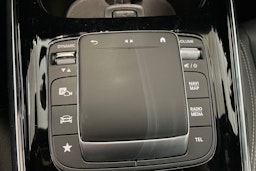 valkoinen Mercedes-Benz GLA 2023 kuva 30.