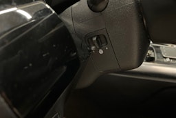 Sininen Mercedes-Benz GLA 2023 kuva 20.