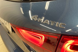 Sininen Mercedes-Benz GLA 2023 kuva 28.