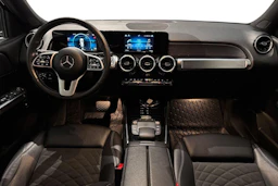 musta Mercedes-Benz GLB 2020 kuva 7.