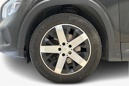 musta Mercedes-Benz GLB 2020 kuva 9.