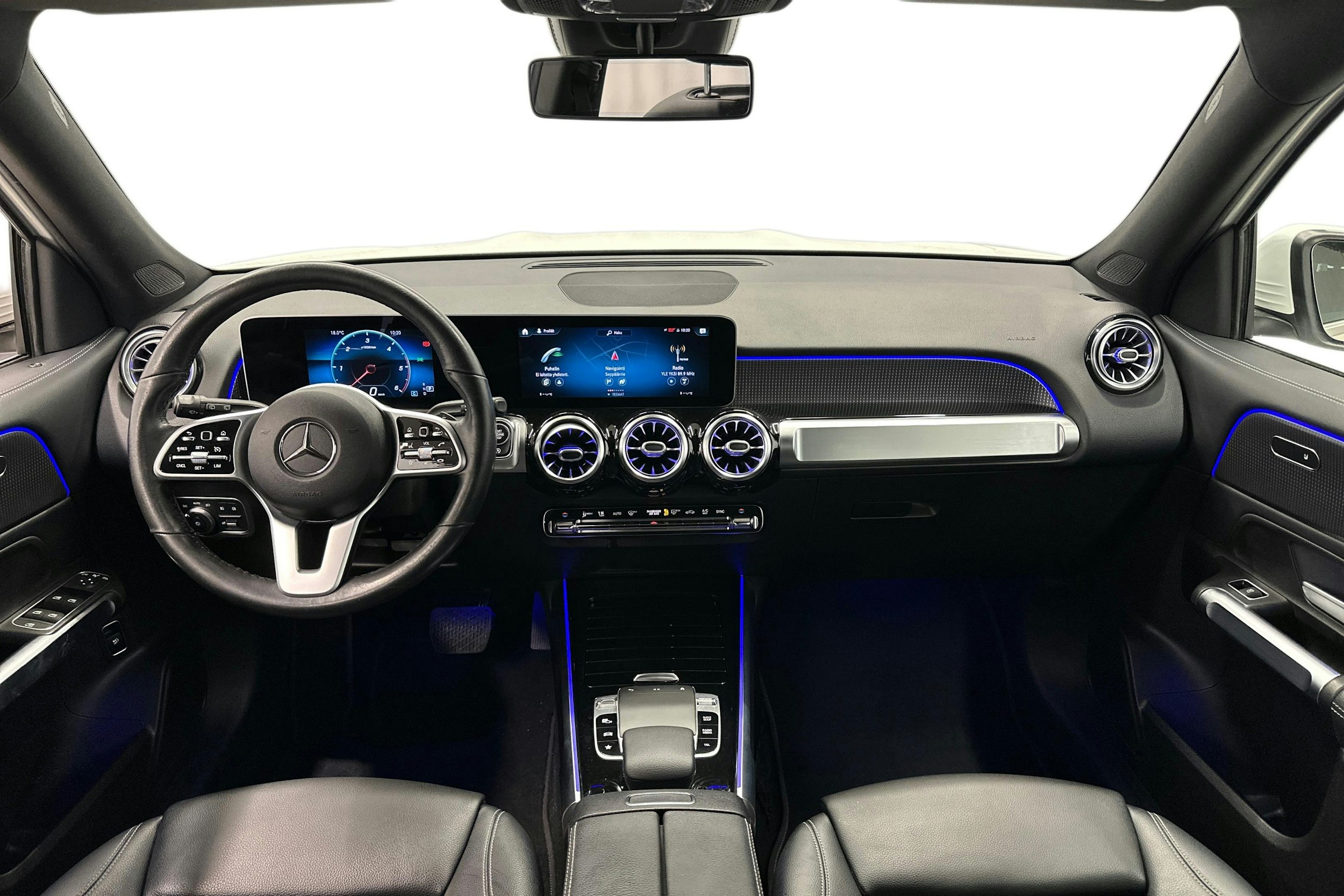 valkoinen Mercedes-Benz GLB 2020 kuva 9.