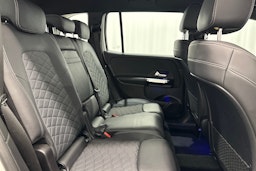 valkoinen Mercedes-Benz GLB 2020 kuva 13.