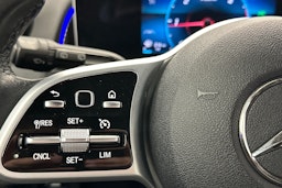 valkoinen Mercedes-Benz GLB 2020 kuva 19.