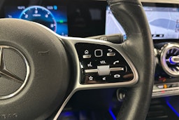 valkoinen Mercedes-Benz GLB 2020 kuva 20.