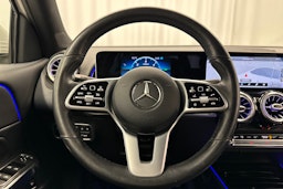 valkoinen Mercedes-Benz GLB 2020 kuva 21.