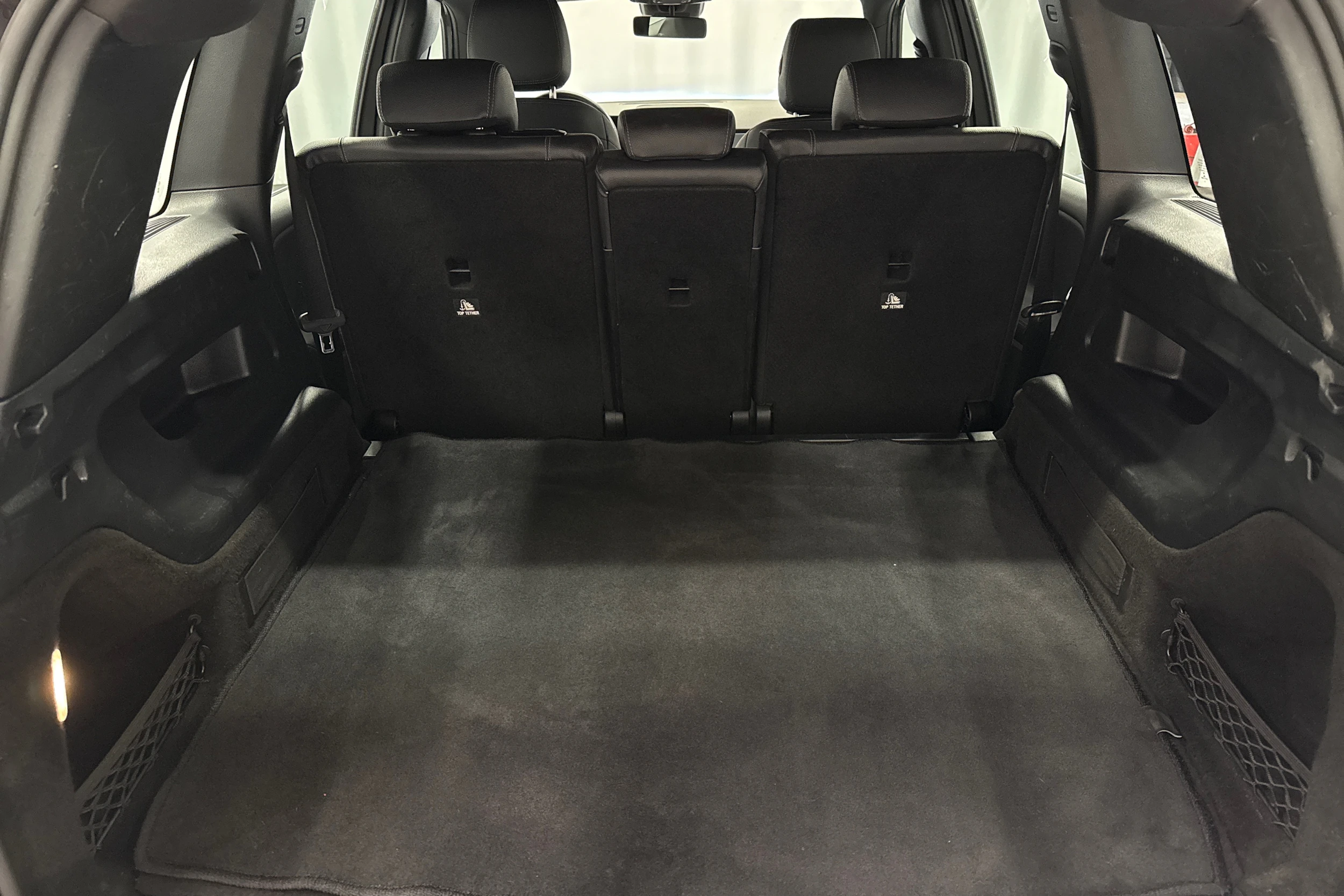 harmaa Mercedes-Benz GLB 2020 kuva 15.