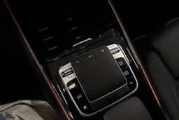 harmaa Mercedes-Benz GLB 2020 kuva 27.