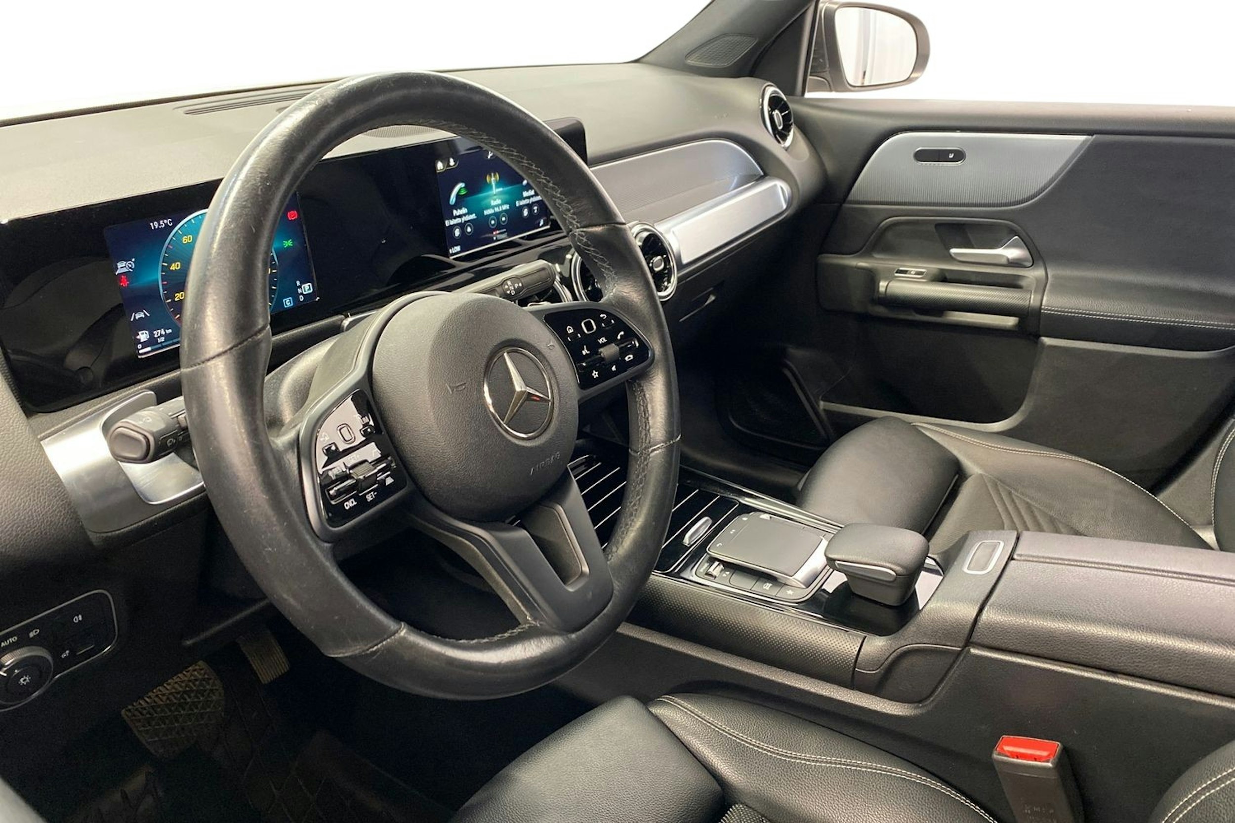 valkoinen Mercedes-Benz GLB 2020 kuva 7.