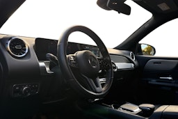 musta Mercedes-Benz GLB 2021 kuva 3.
