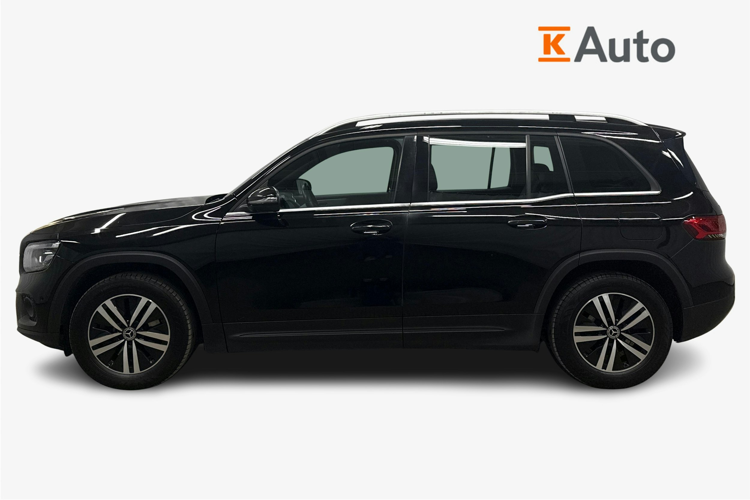 musta Mercedes-Benz GLB 2021 kuva 6.