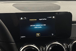 musta Mercedes-Benz GLB 2021 kuva 18.