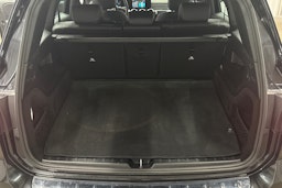 musta Mercedes-Benz GLB 2021 kuva 23.