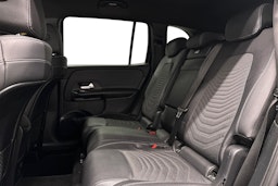 musta Mercedes-Benz GLB 2021 kuva 10.
