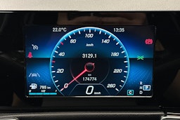 musta Mercedes-Benz GLB 2021 kuva 21.