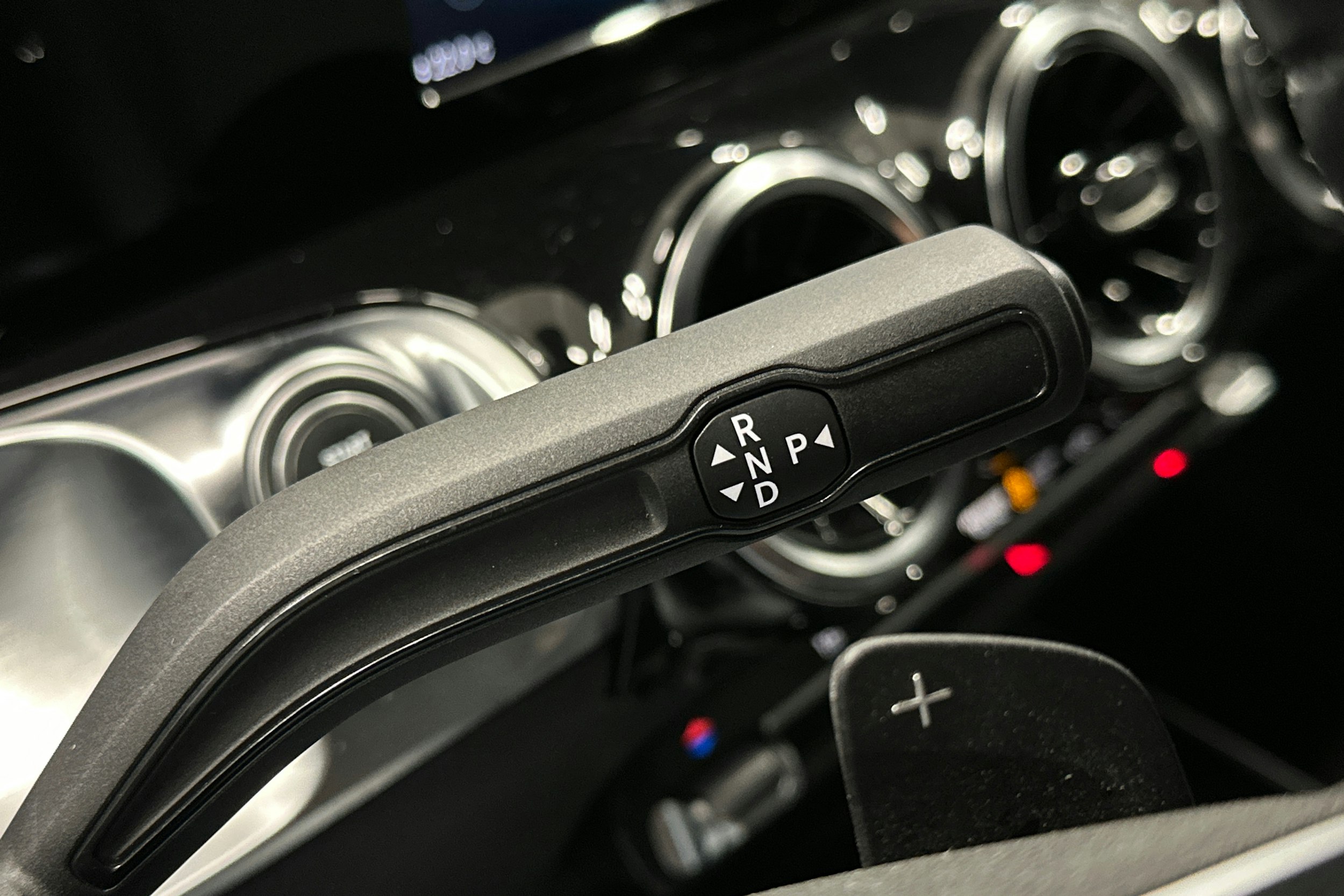 musta Mercedes-Benz GLB 2021 kuva 27.