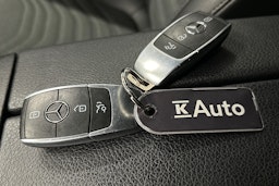 musta Mercedes-Benz GLB 2021 kuva 28.