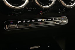 valkoinen Mercedes-Benz GLB 2021 kuva 23.