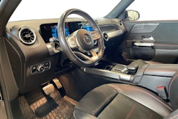 musta Mercedes-Benz GLB 2021 kuva 7.