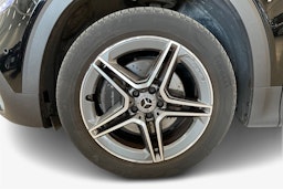 musta Mercedes-Benz GLB 2021 kuva 11.