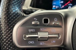 musta Mercedes-Benz GLB 2021 kuva 18.