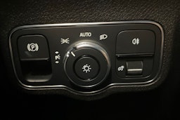 musta Mercedes-Benz GLB 2021 kuva 20.
