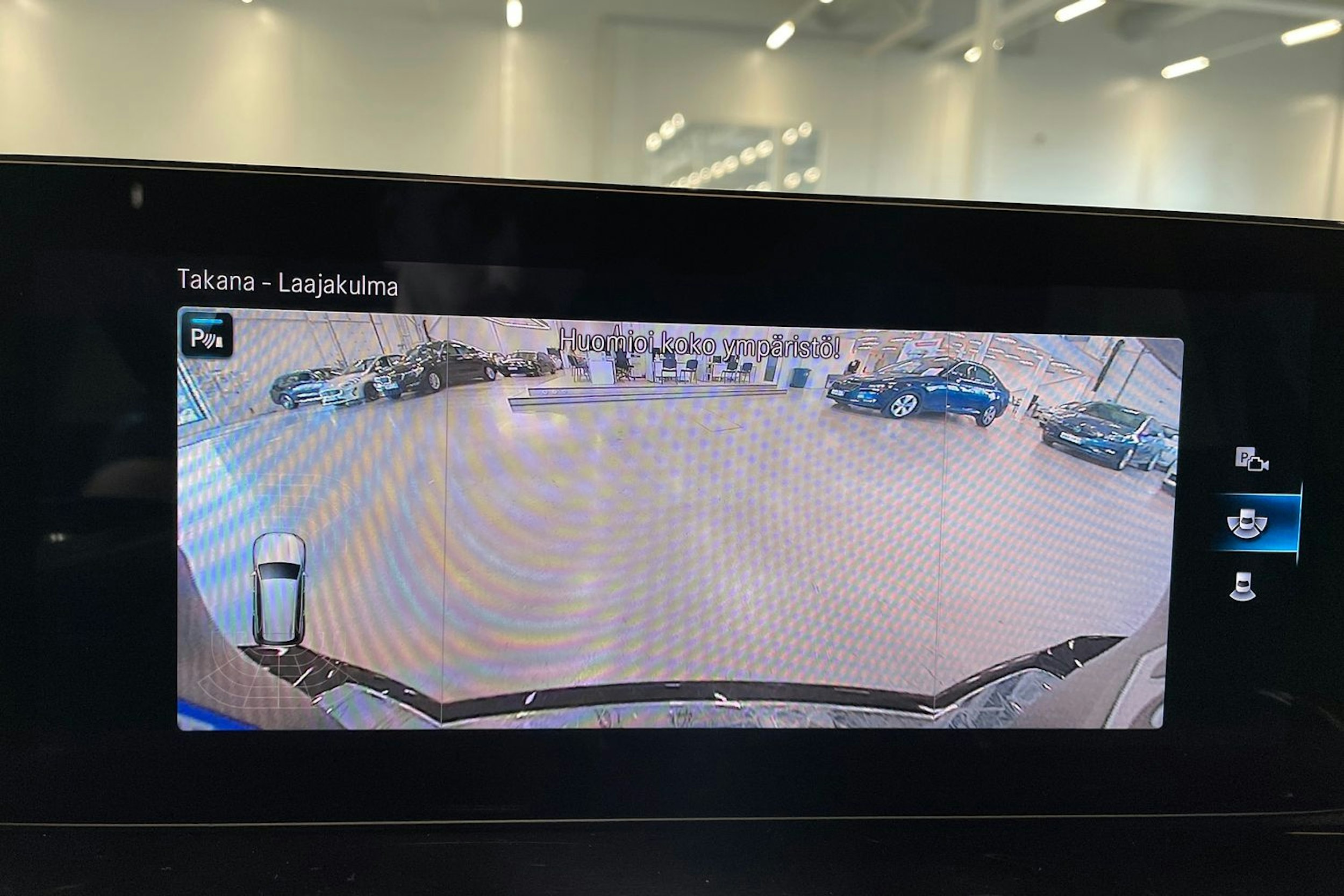 musta Mercedes-Benz GLB 2021 kuva 22.