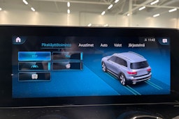 musta Mercedes-Benz GLB 2021 kuva 26.