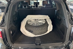 musta Mercedes-Benz GLB 2021 kuva 42.