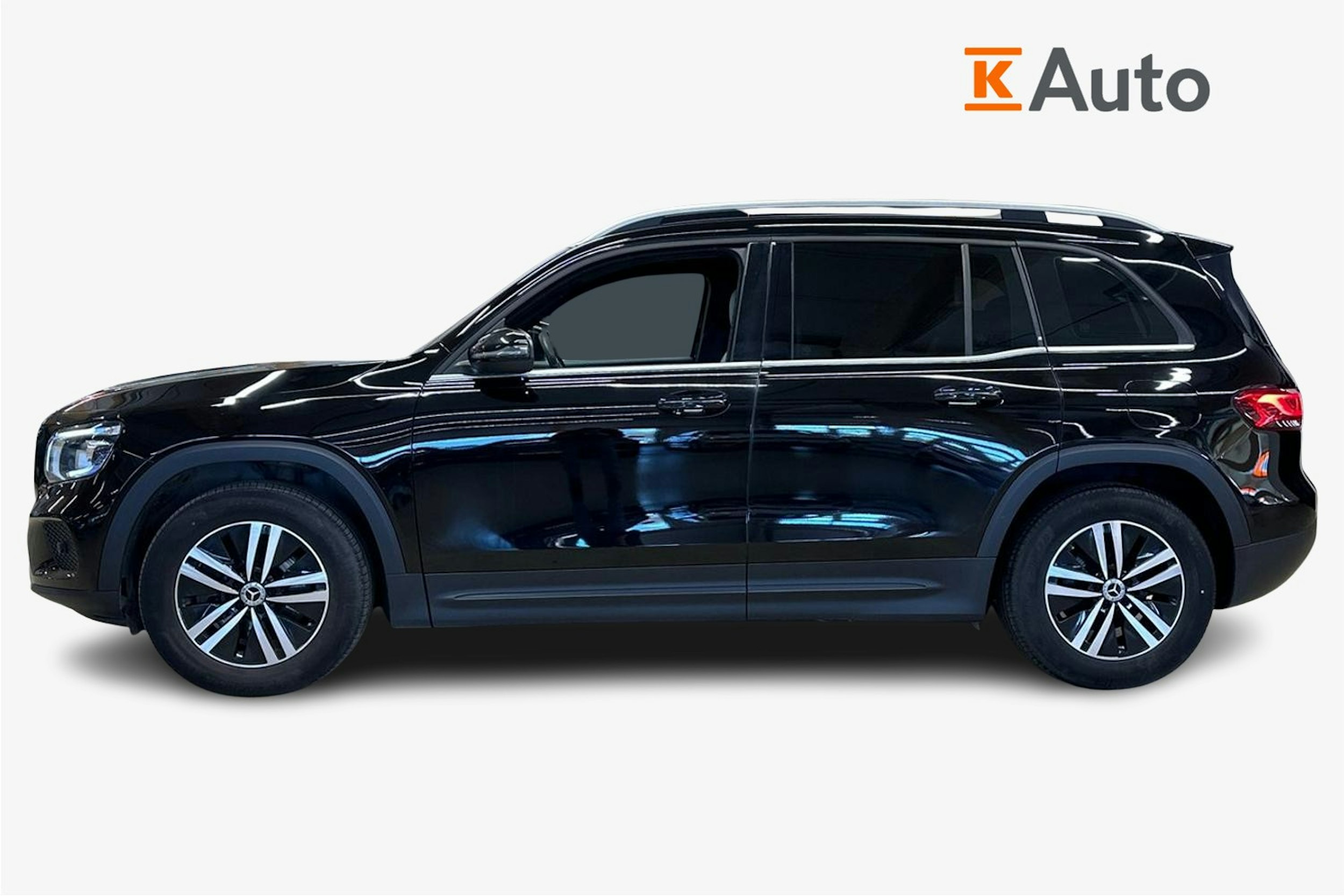 musta Mercedes-Benz GLB 2021 kuva 6.