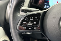 musta Mercedes-Benz GLB 2021 kuva 24.