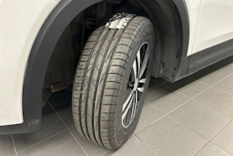 valkoinen Mercedes-Benz GLB 2021 kuva 13.