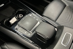 valkoinen Mercedes-Benz GLB 2021 kuva 24.
