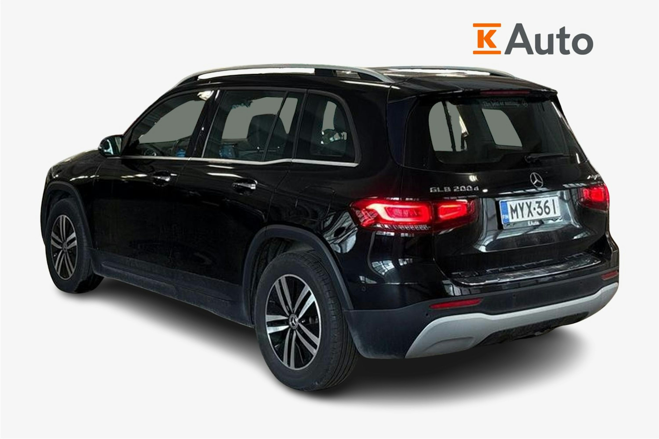 musta Mercedes-Benz GLB 2021 kuva 2.