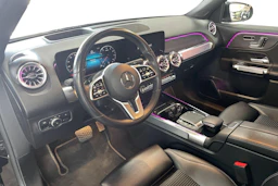 Musta Mercedes-Benz GLB 2022 kuva 8.