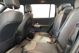 Musta Mercedes-Benz GLB 2022 kuva 11.