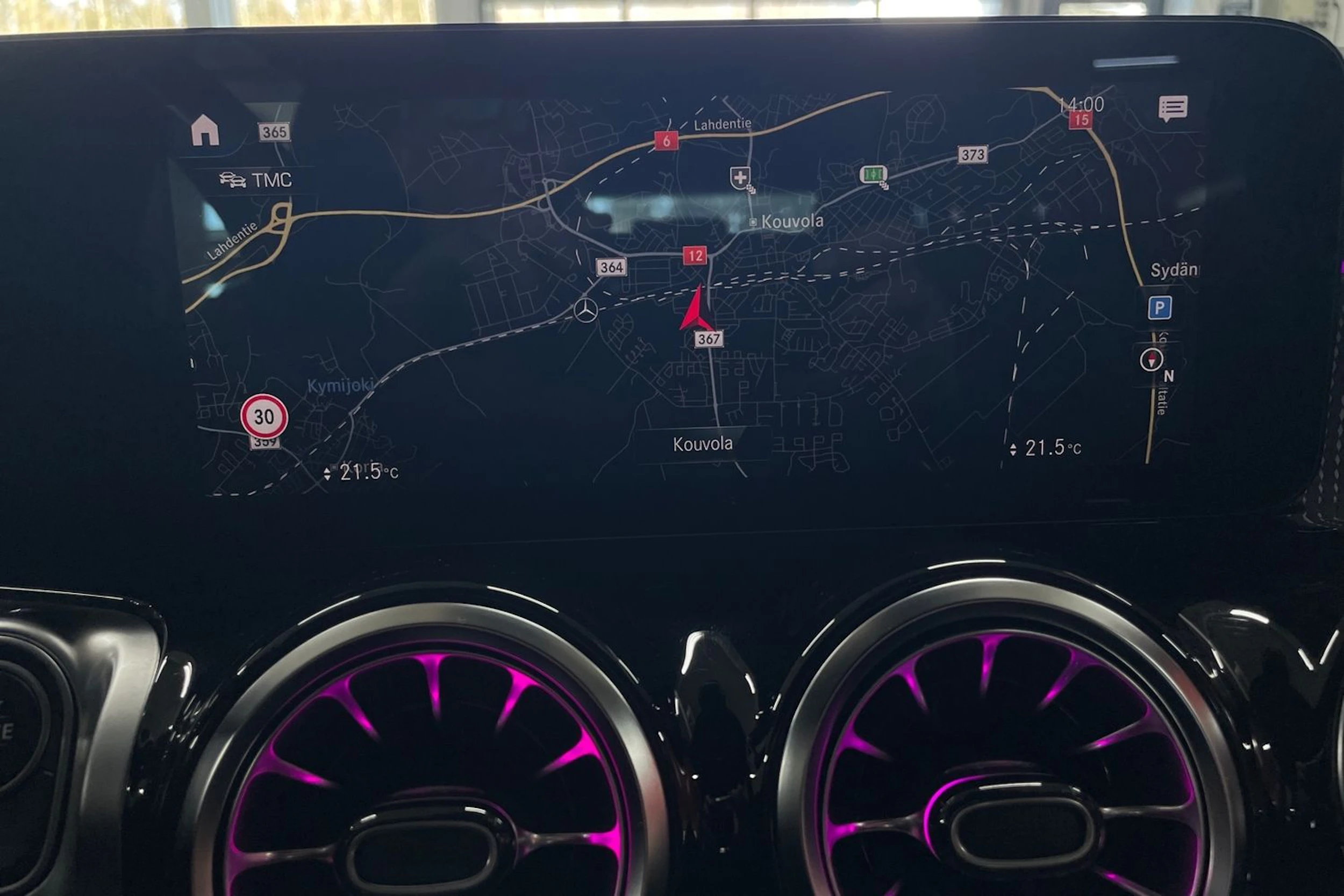 Musta Mercedes-Benz GLB 2022 kuva 21.