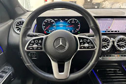 Harmaa Mercedes-Benz GLB 2022 kuva 20.
