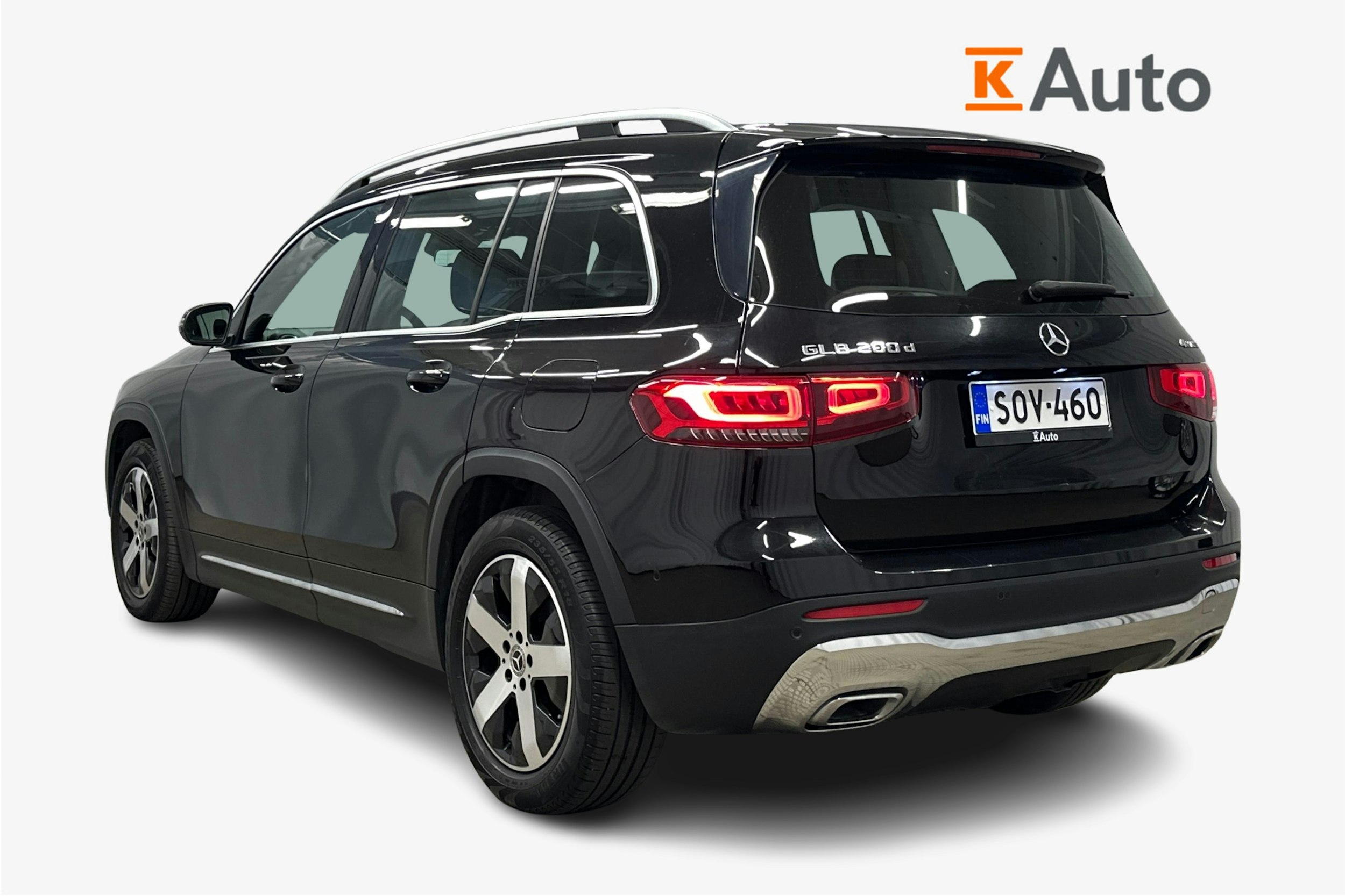 musta Mercedes-Benz GLB 2022 kuva 2.