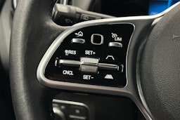 musta Mercedes-Benz GLB 2022 kuva 19.