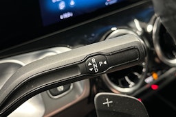 musta Mercedes-Benz GLB 2022 kuva 21.