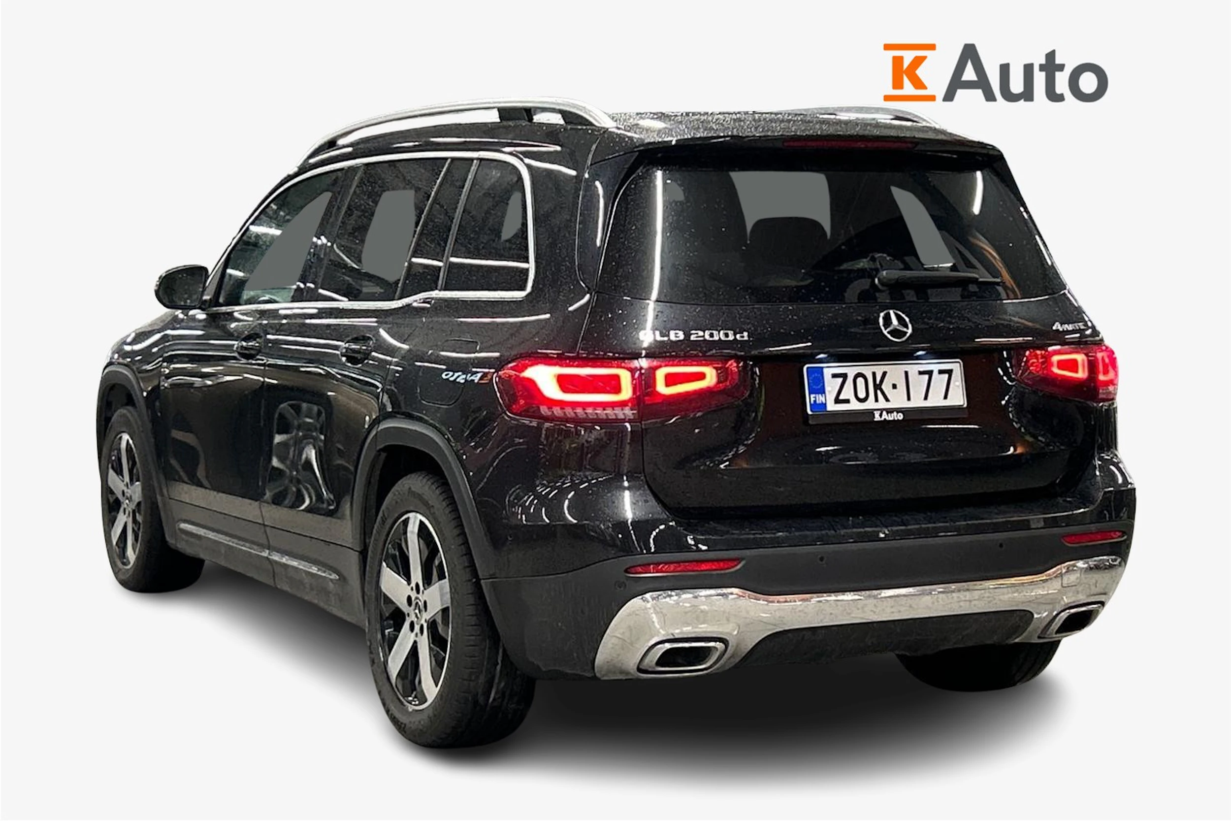 musta Mercedes-Benz GLB 2022 kuva 2.