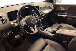 harmaa Mercedes-Benz GLB 2023 kuva 3.