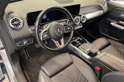 harmaa Mercedes-Benz GLB 2023 kuva 7.
